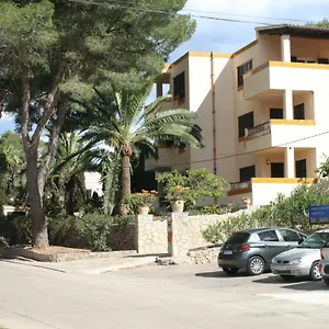 https://apartamentos-los-pinos.allmallorcahotels.com